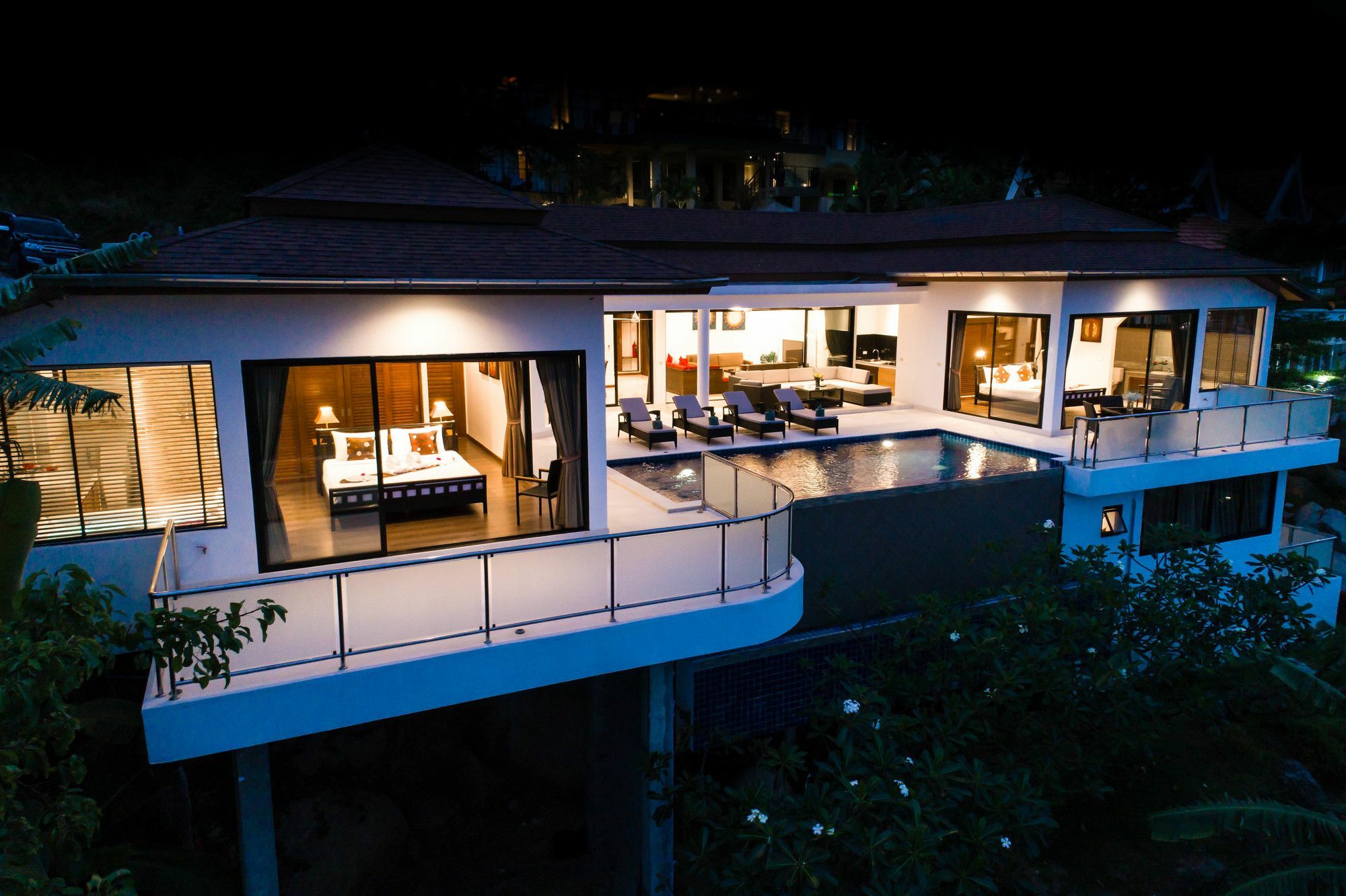 Sunny Banks - Modern Sea View 4 Bed Pool Villa Maret 外观 照片